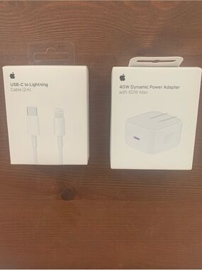Apple USB-C to Lightning Cable (2m) and 60W USB-C Power Adapter - White